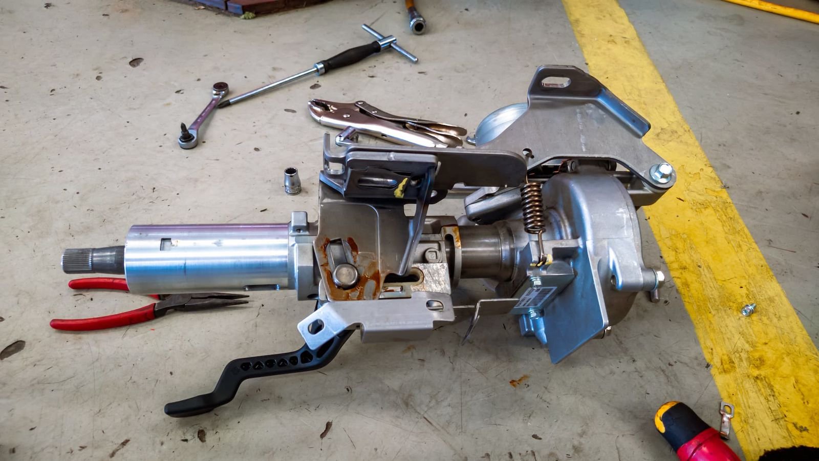 Steering & Suspension workshop view 4